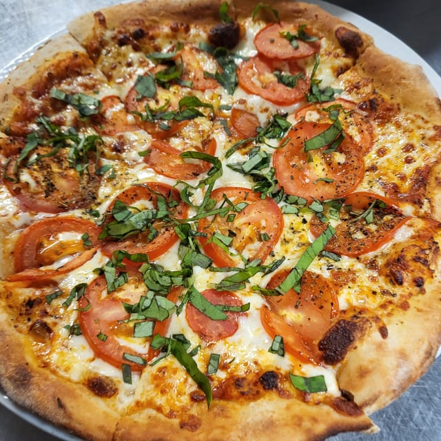 Margherita Pizza.